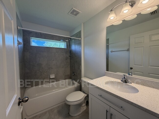 Building Photo - 16 Kalendar Ct