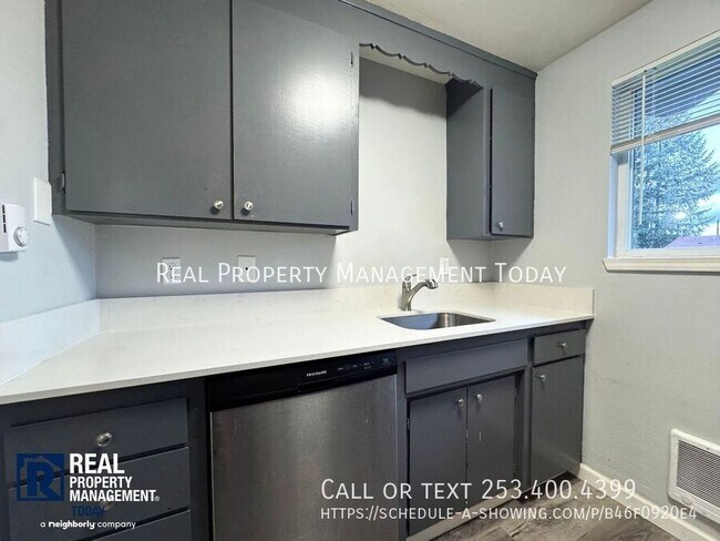 Building Photo - 116 173rd St S