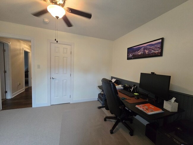 Building Photo - 409 N Fulton St