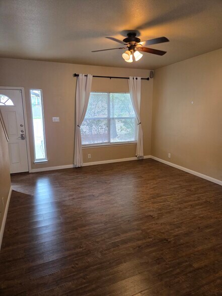 Building Photo - 7427 Painter Way