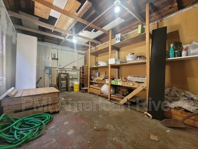 Building Photo - 2643 43rd St
