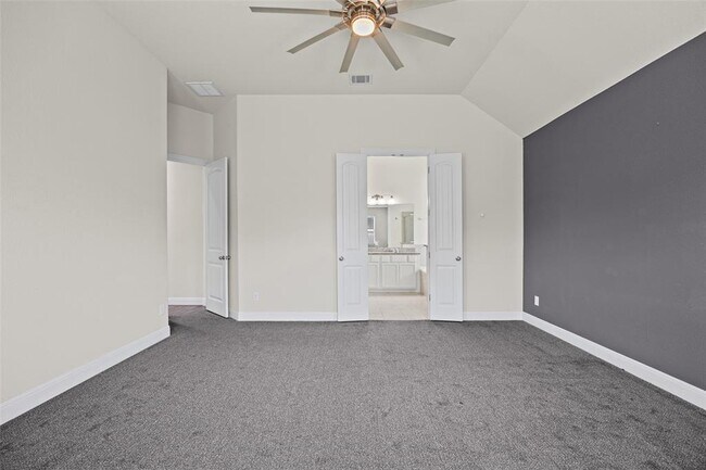 Building Photo - 253 Joseph Dr