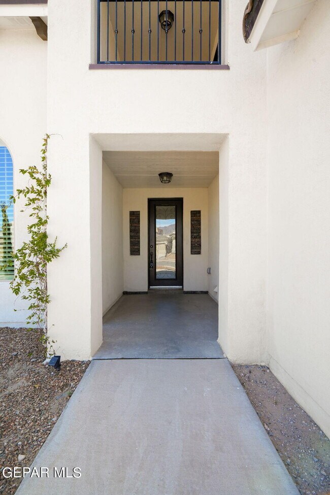Building Photo - 7877 Enchanted View Dr