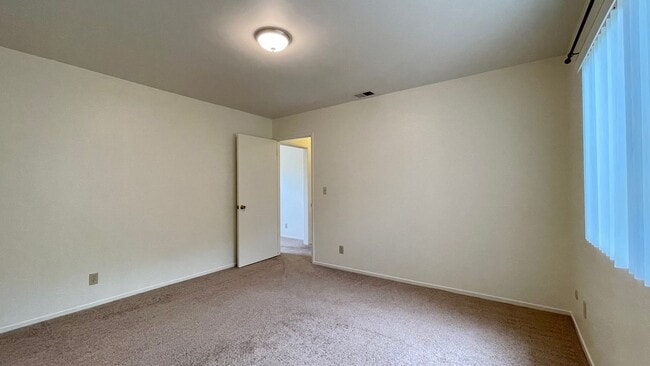 Building Photo - 822 Santa Maria Ave