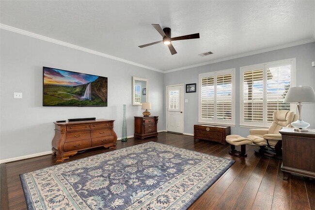 Building Photo - 21731 Sierra Long Dr