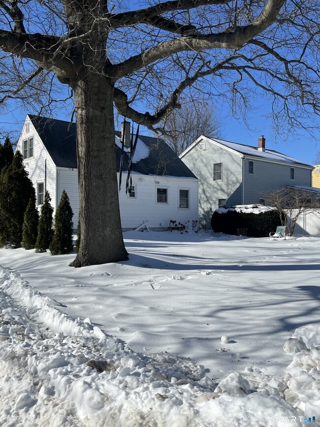 Building Photo - 54 McMullen Ave