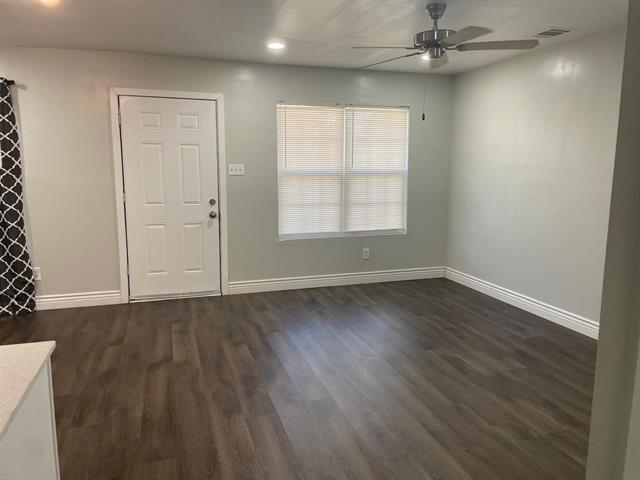 Building Photo - 309 E Mitchell St