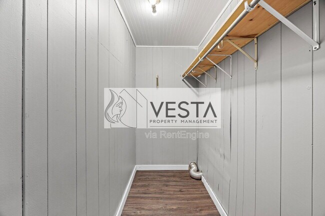 Building Photo - 442 Wickins Dr