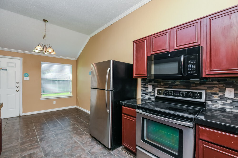 Building Photo - 1025 McKavett Dr