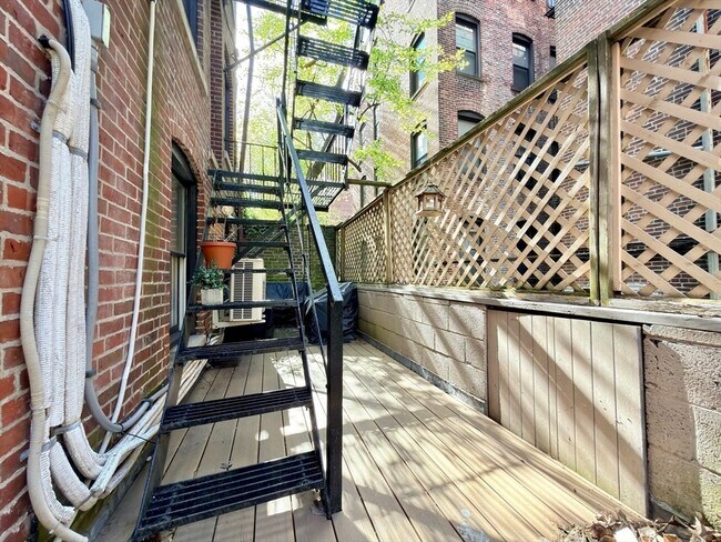 Building Photo - 41 Pinckney St