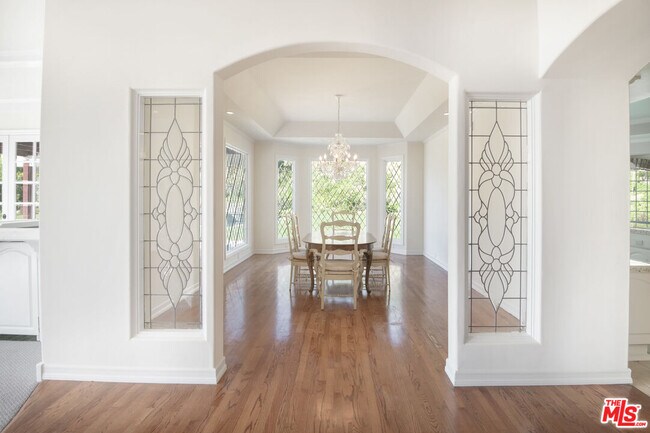 Building Photo - 27437 Winding Way
