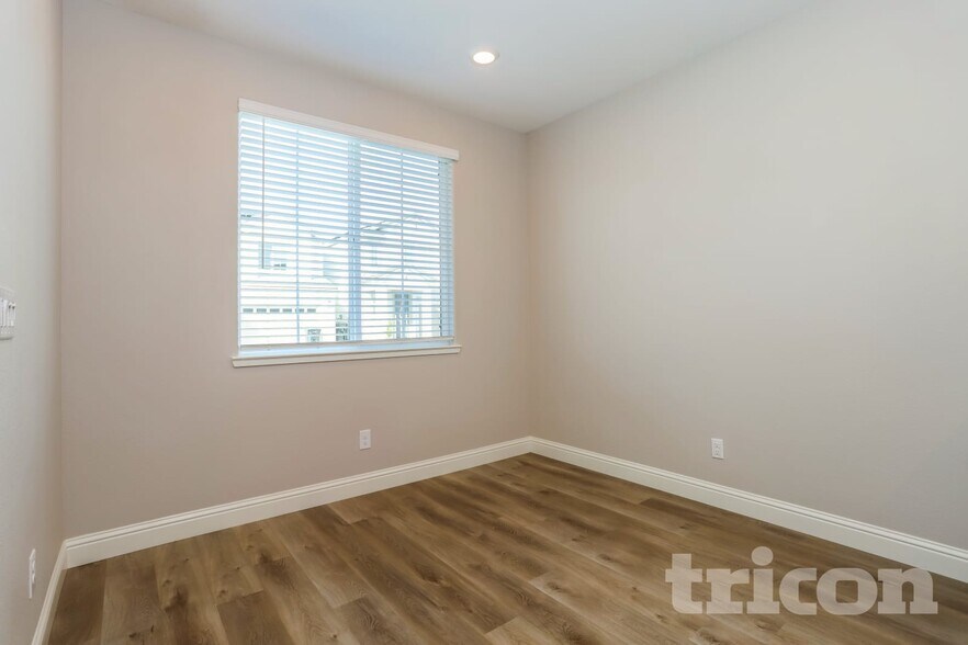 Building Photo - 2629 Miller Run Ln