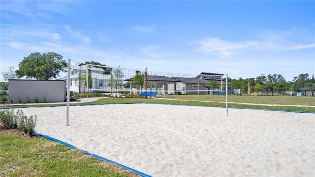 Building Photo - 5649 Fiona Ln