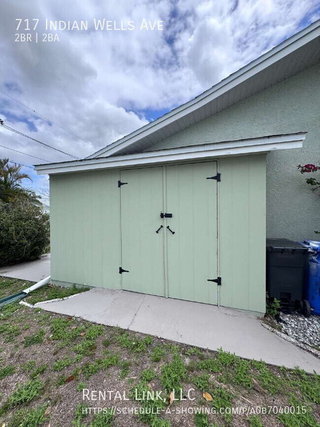 Building Photo - 717 Indian Wells Ave