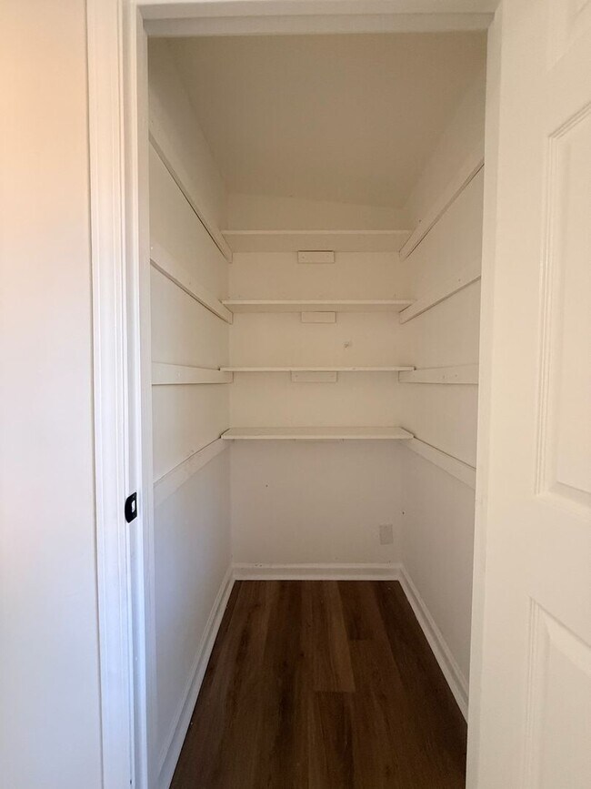 Building Photo - FOR RENT – Newly Remodeled 4 Bedroom / 2 Bath Home