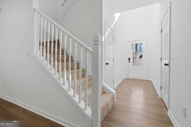 Building Photo - 6938 Shadow Ridge Ln