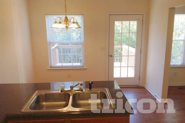 Building Photo - 8417 Cyprus Ridge Way