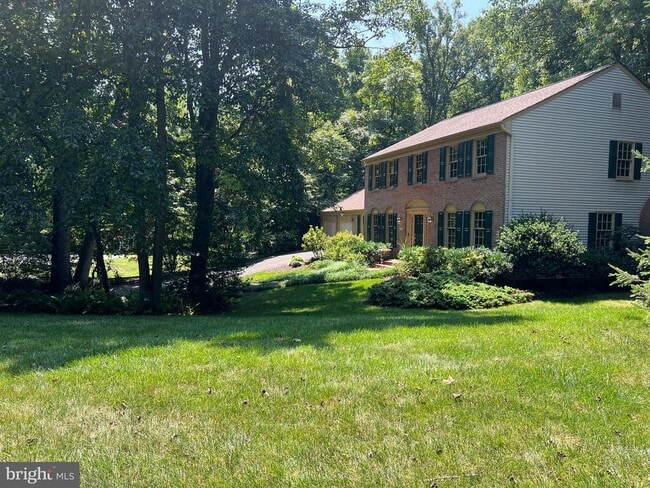 Building Photo - 10101 Alsace Ct