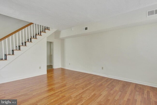 Building Photo - 103 Rampike Hill Rd