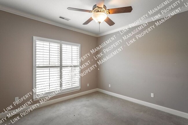 Building Photo - Coming Soon!  Almost 1800 sf Townhome in Hixson