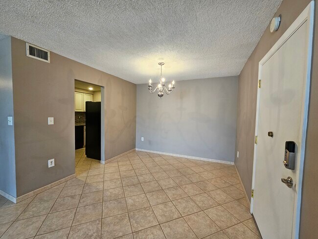 Dining Room - 2700 N Highway A1A
