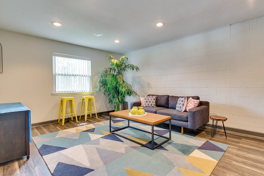 Building Photo - 21Penn