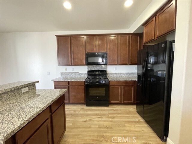 Building Photo - 3586 Bur Oak Rd