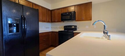 Building Photo - Spacious 3 bed /2 Bath Condo at Ferguson F...