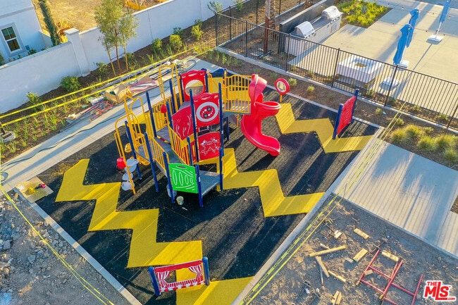 Building Photo - 3015 Tallahassee Ln