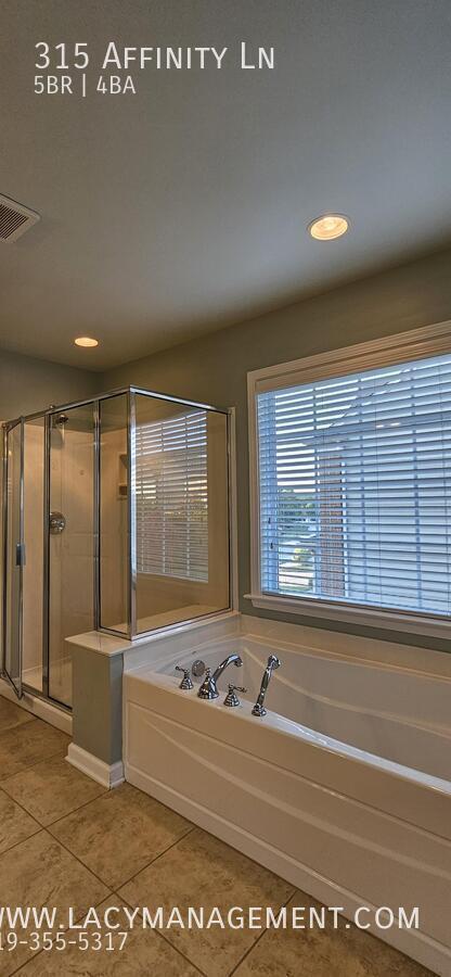 Building Photo - 315 Affinity Ln
