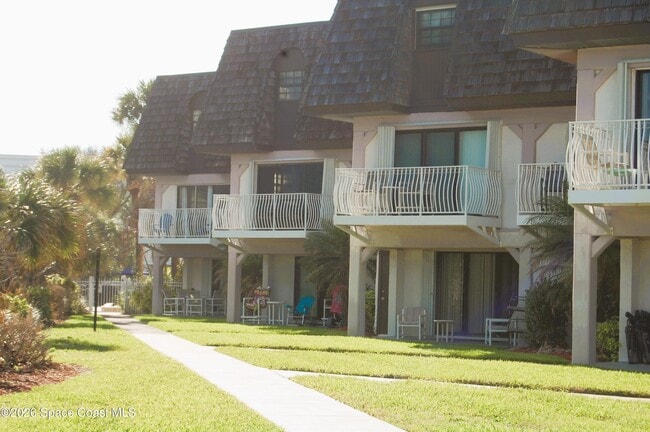 Building Photo - 5350 Ocean Beach Blvd