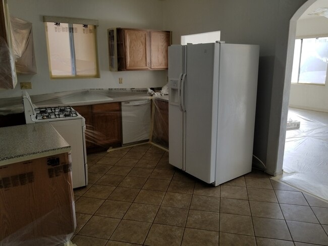 Building Photo - 5063 El Castano Ave