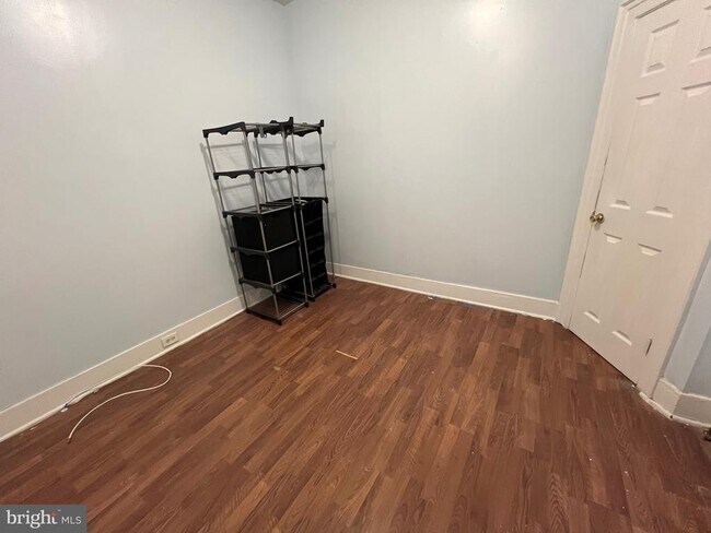 Building Photo - 5533 Walnut St