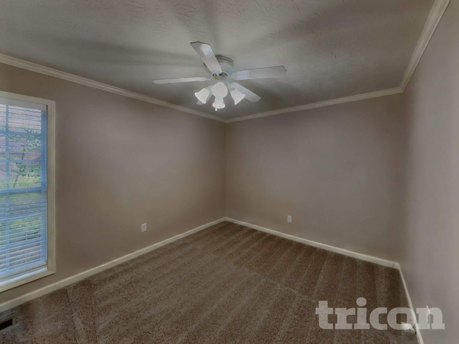 Building Photo - 146 Abbey Rd