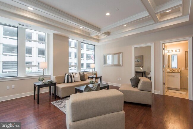 Building Photo - 1501 Locust St