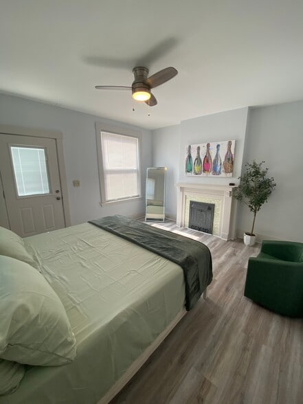 Building Photo - 1854 Hewitt Ave