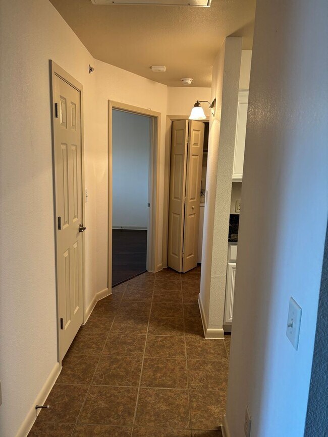 Building Photo - Charming one-bedroom, one-bath home in San Antonio