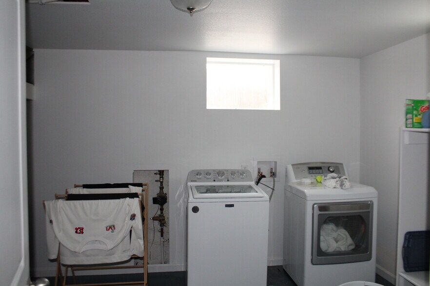 Building Photo - 5035 Ogallala Pl