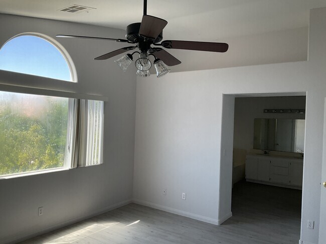 Building Photo - 9575 Windborne Ave