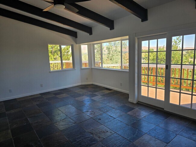 Building Photo - *Pending* Spacious 5 Bedroom Home With Valley Views In SW Reno!