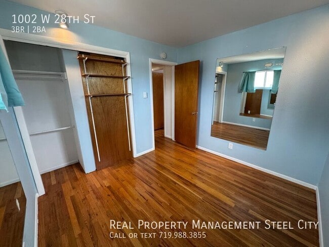 Building Photo - 1002 W 28th St