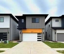 Building Photo - 6407 Pne Hts Dr