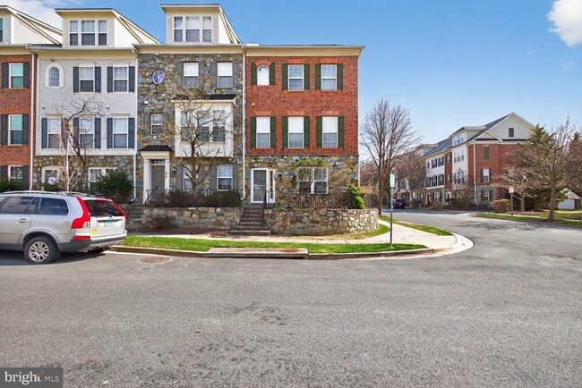 Building Photo - 102 Pasture Side Pl