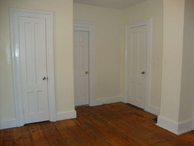 Building Photo - 133 Edgewood Ave