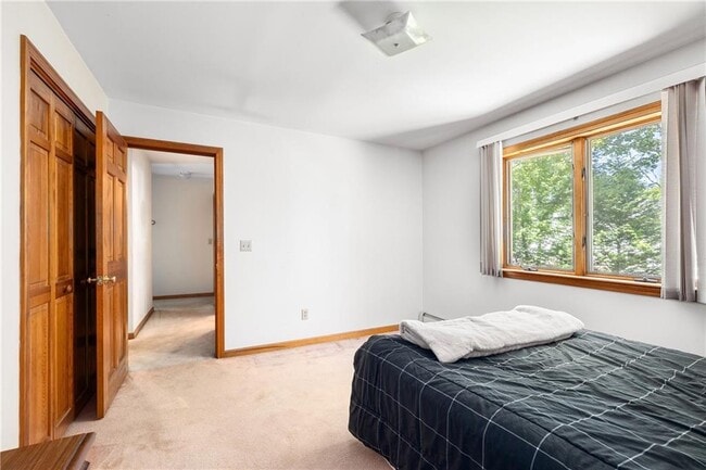 Building Photo - 80 Elderberry Ln
