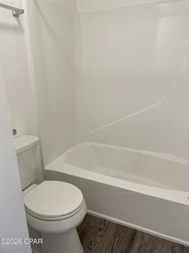 Building Photo - 2712 E 17th St