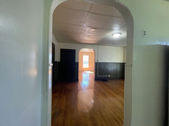 Building Photo - Adorable 3 Bedroom Twin FOR RENT in Millville NJ $1600