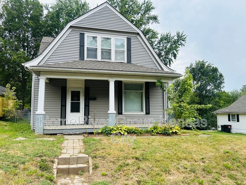 Primary Photo - 1710 5th Ave