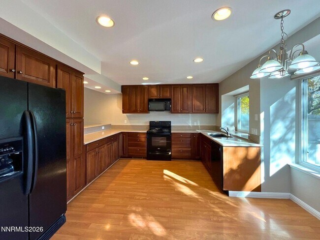 Building Photo - 2624 Alpine Creek Rd