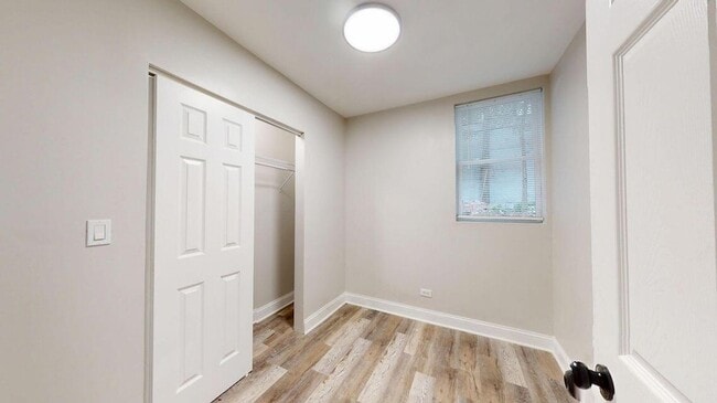 Building Photo - 1379 Roosevelt Pl